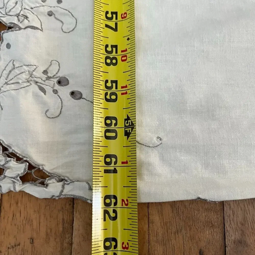 Vintage Ivory Linen Tablecloth 78” X 61” Floral Cutwork Madeira Embroidery